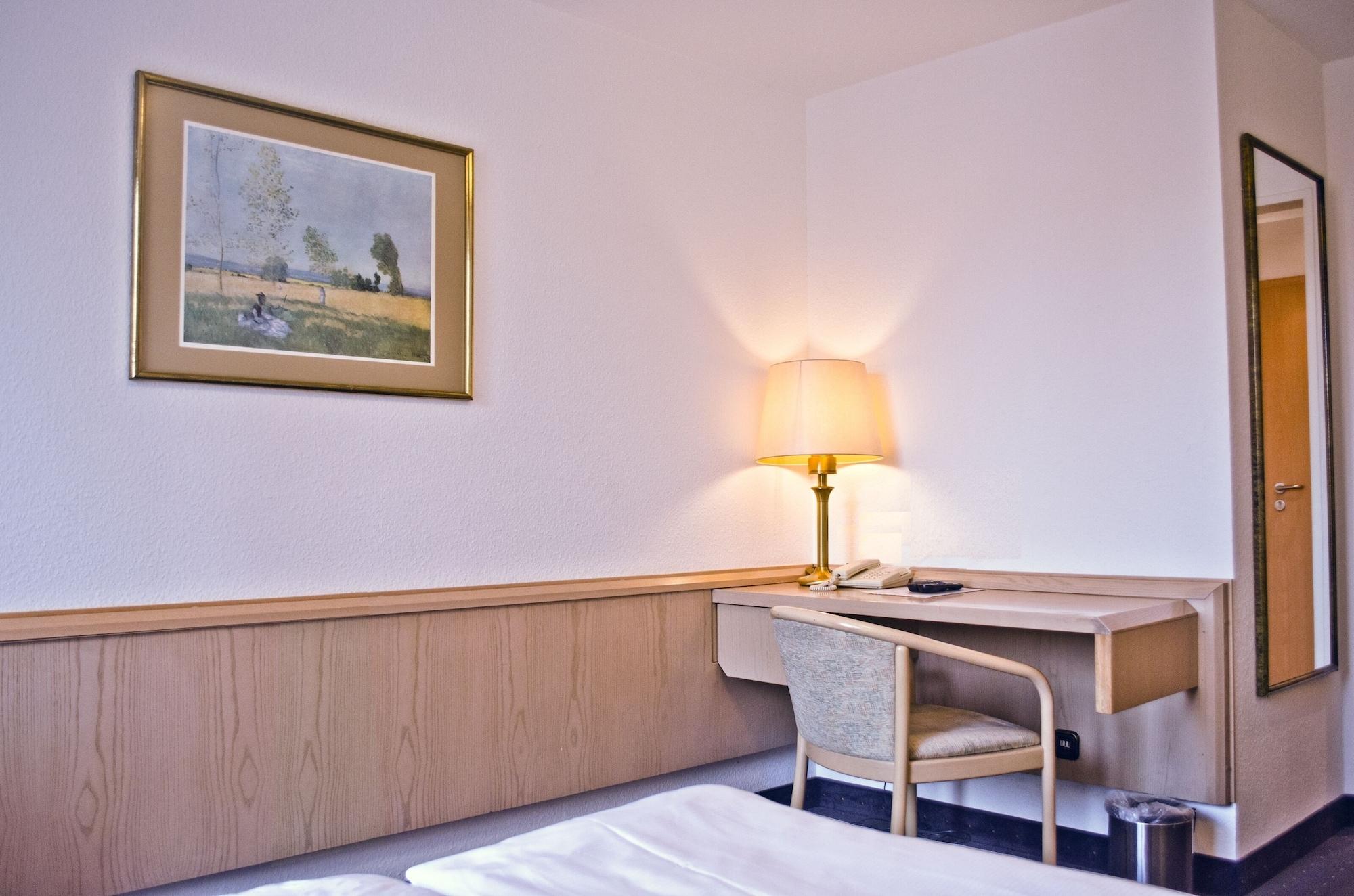 Adler Hotel Frankfurt Frankfurt am Main Bagian luar foto