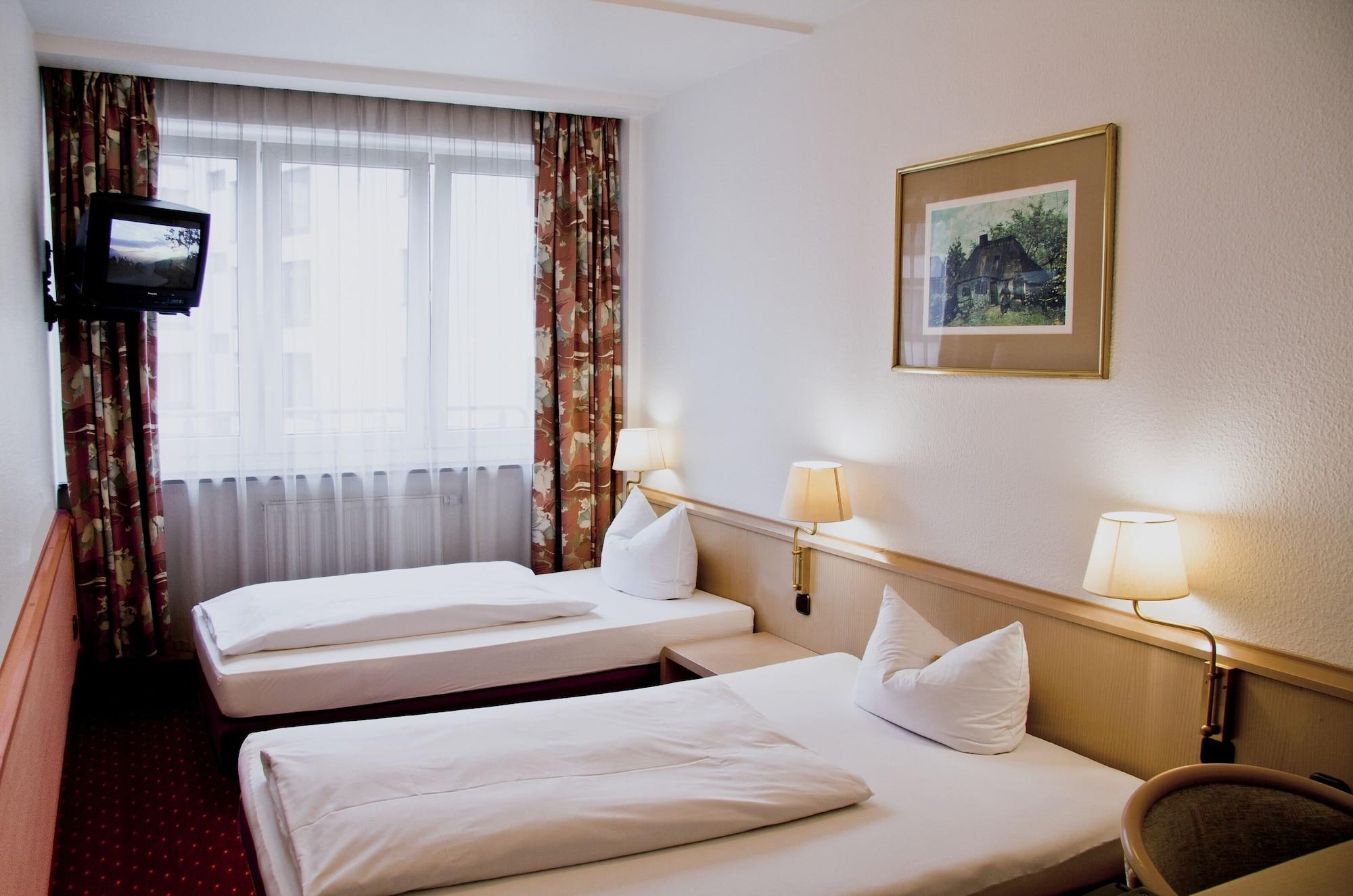 Adler Hotel Frankfurt Frankfurt am Main Bagian luar foto