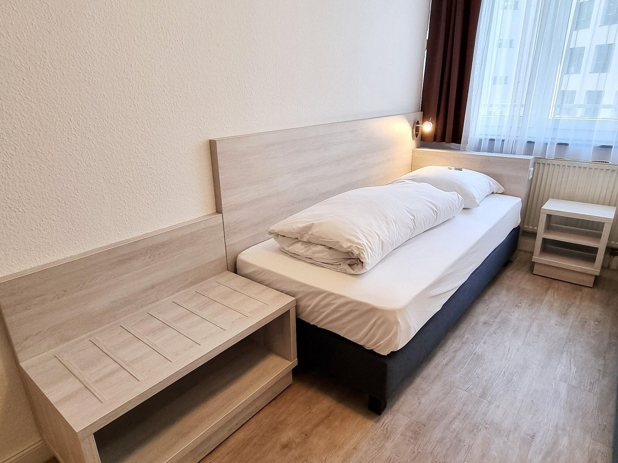 Adler Hotel Frankfurt Frankfurt am Main Bagian luar foto