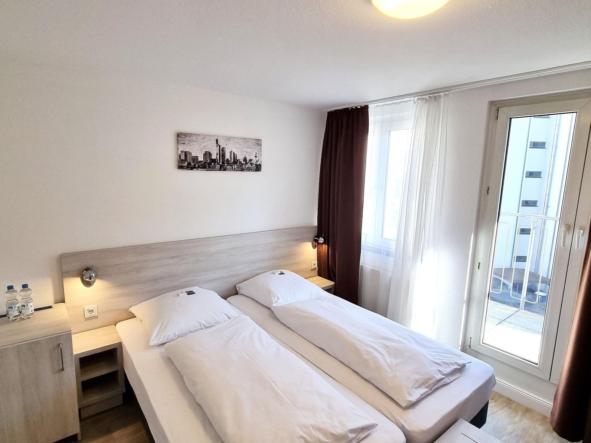 Adler Hotel Frankfurt Frankfurt am Main Bagian luar foto
